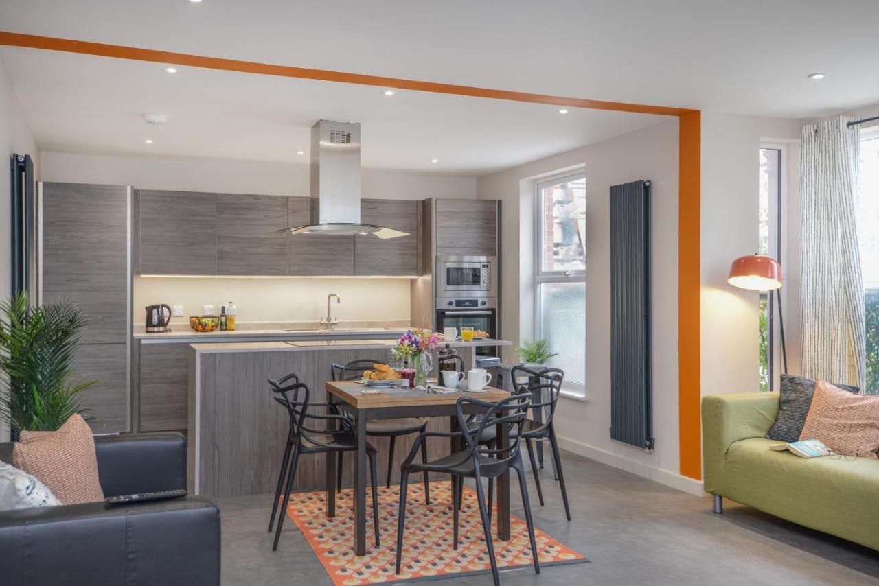 Apartment Three - Free Private Car Park - Sleeps 6 - 3 Shower Rooms - By Ocean City Retreats Plymouth Exteriör bild
