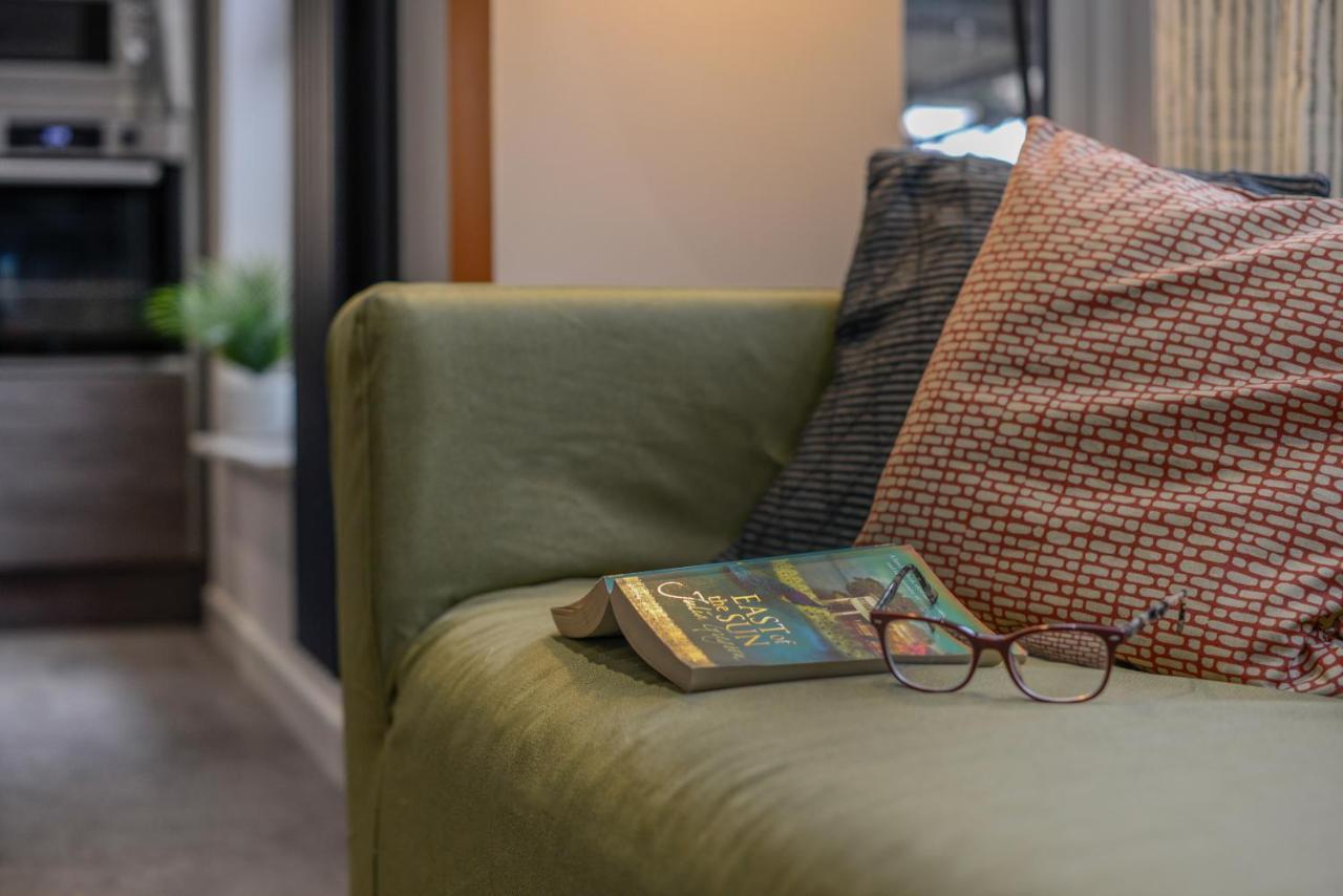 Apartment Three - Free Private Car Park - Sleeps 6 - 3 Shower Rooms - By Ocean City Retreats Plymouth Exteriör bild