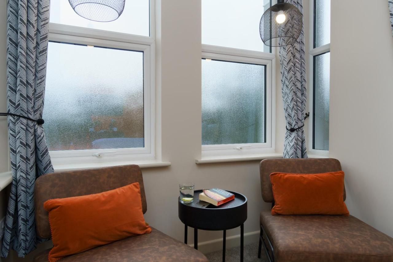 Apartment Three - Free Private Car Park - Sleeps 6 - 3 Shower Rooms - By Ocean City Retreats Plymouth Exteriör bild