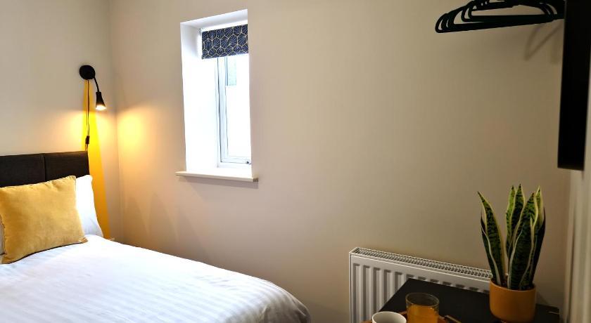 Apartment Three - Free Private Car Park - Sleeps 6 - 3 Shower Rooms - By Ocean City Retreats Plymouth Exteriör bild